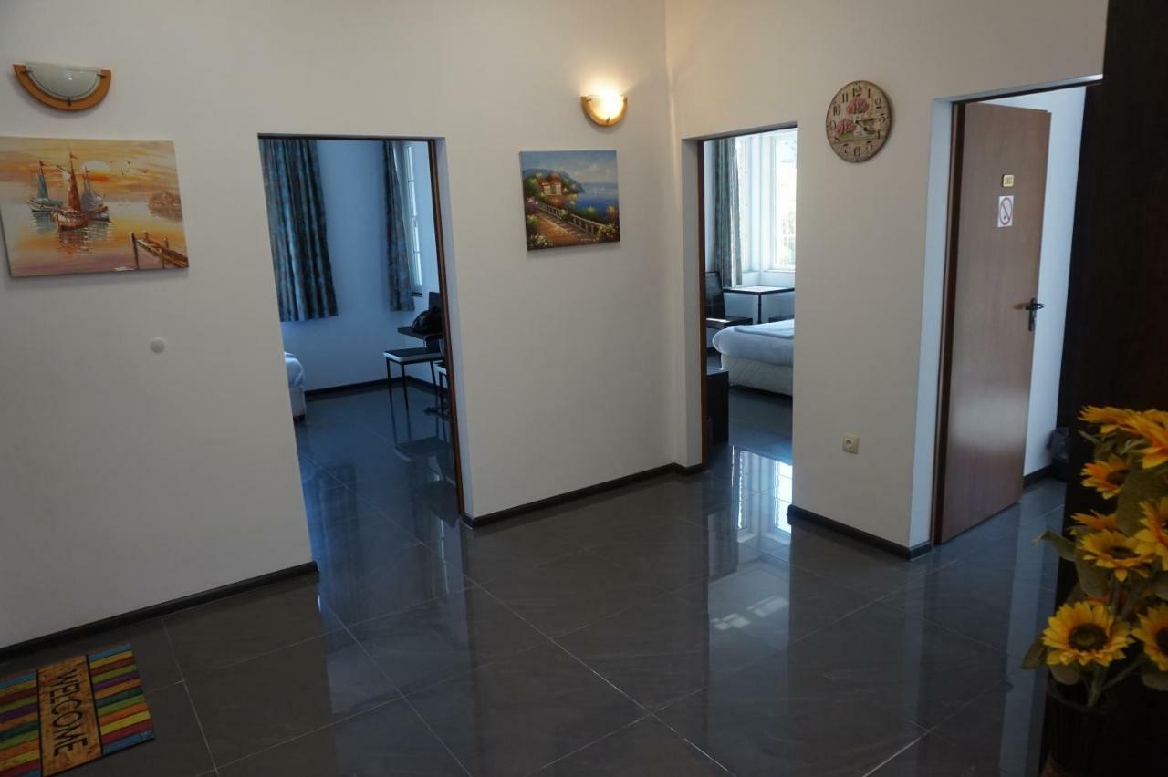 Seaside Guest Rooms Burgas City Eksteriør billede