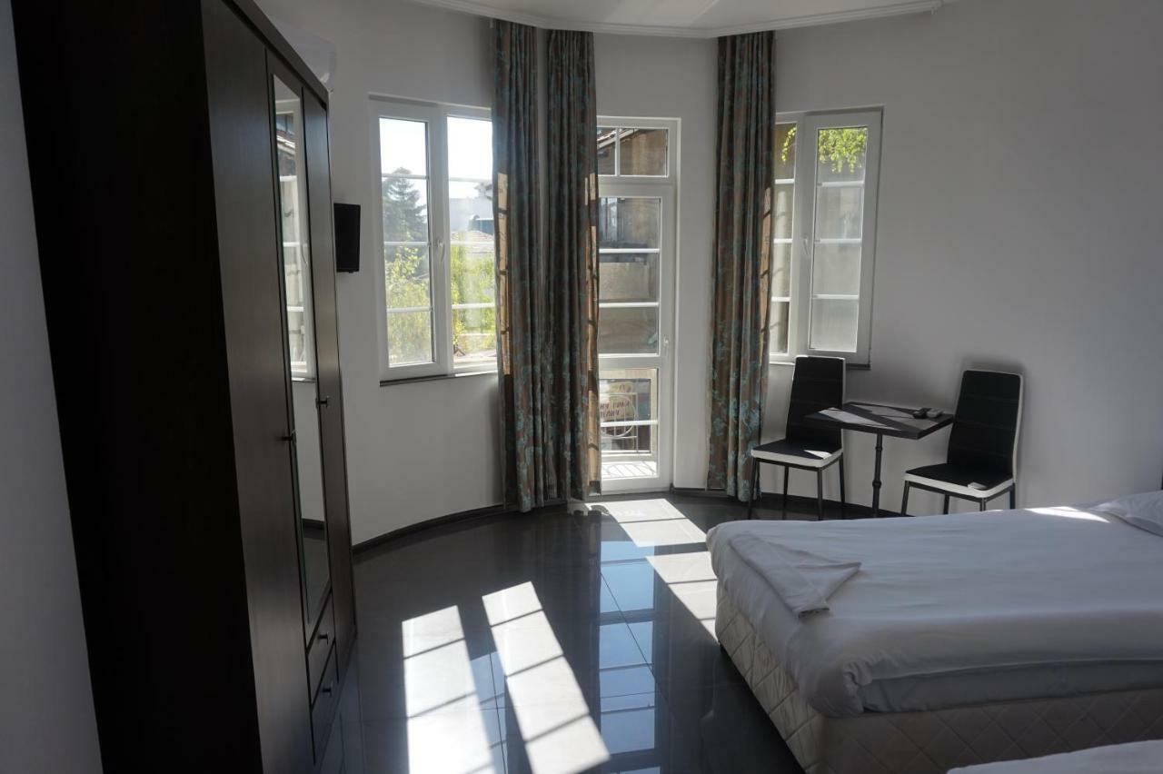 Seaside Guest Rooms Burgas City Eksteriør billede